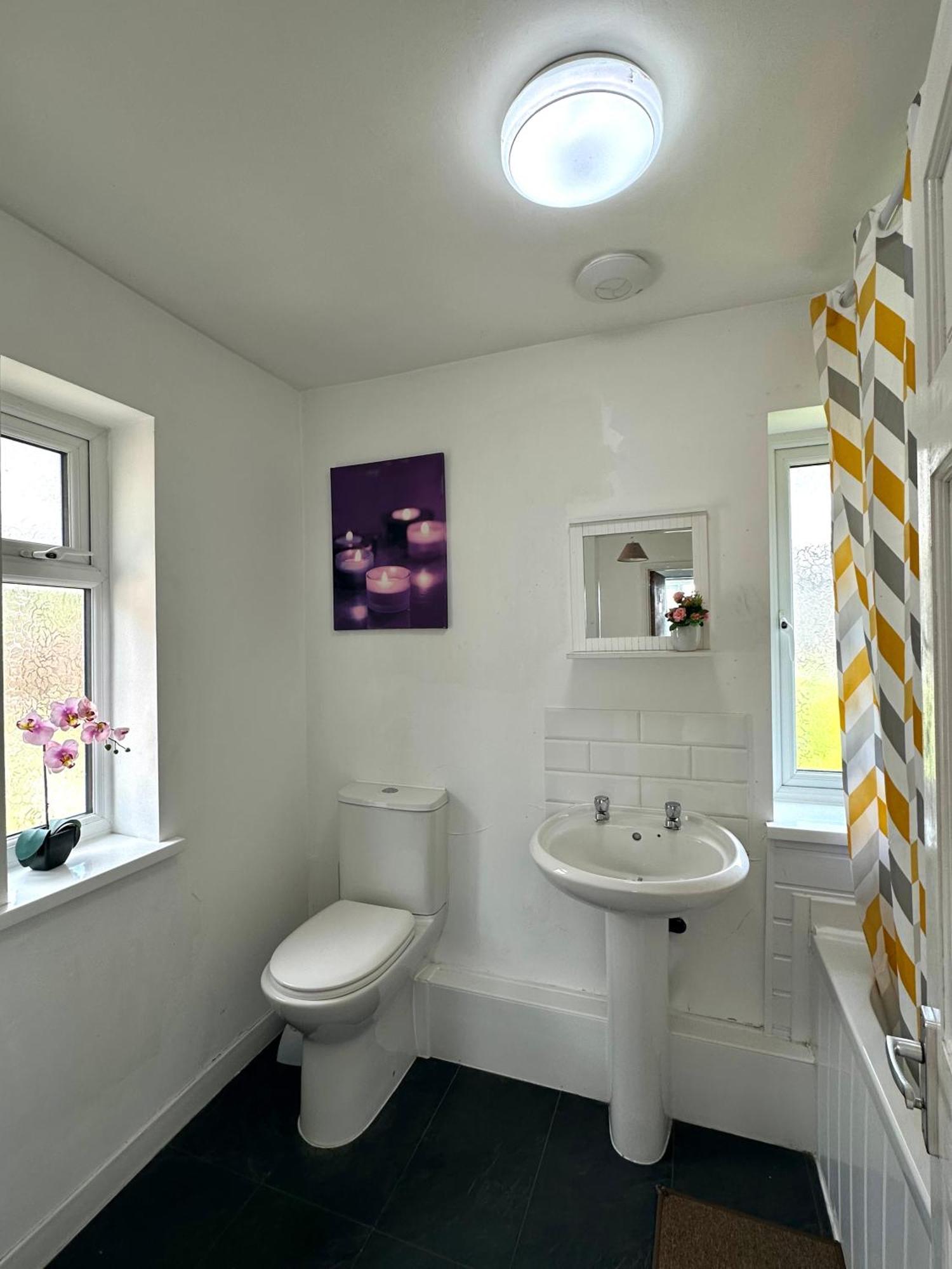 Langdale House 5 Bedroom 7 Beds 3 Bathrooms Homestay