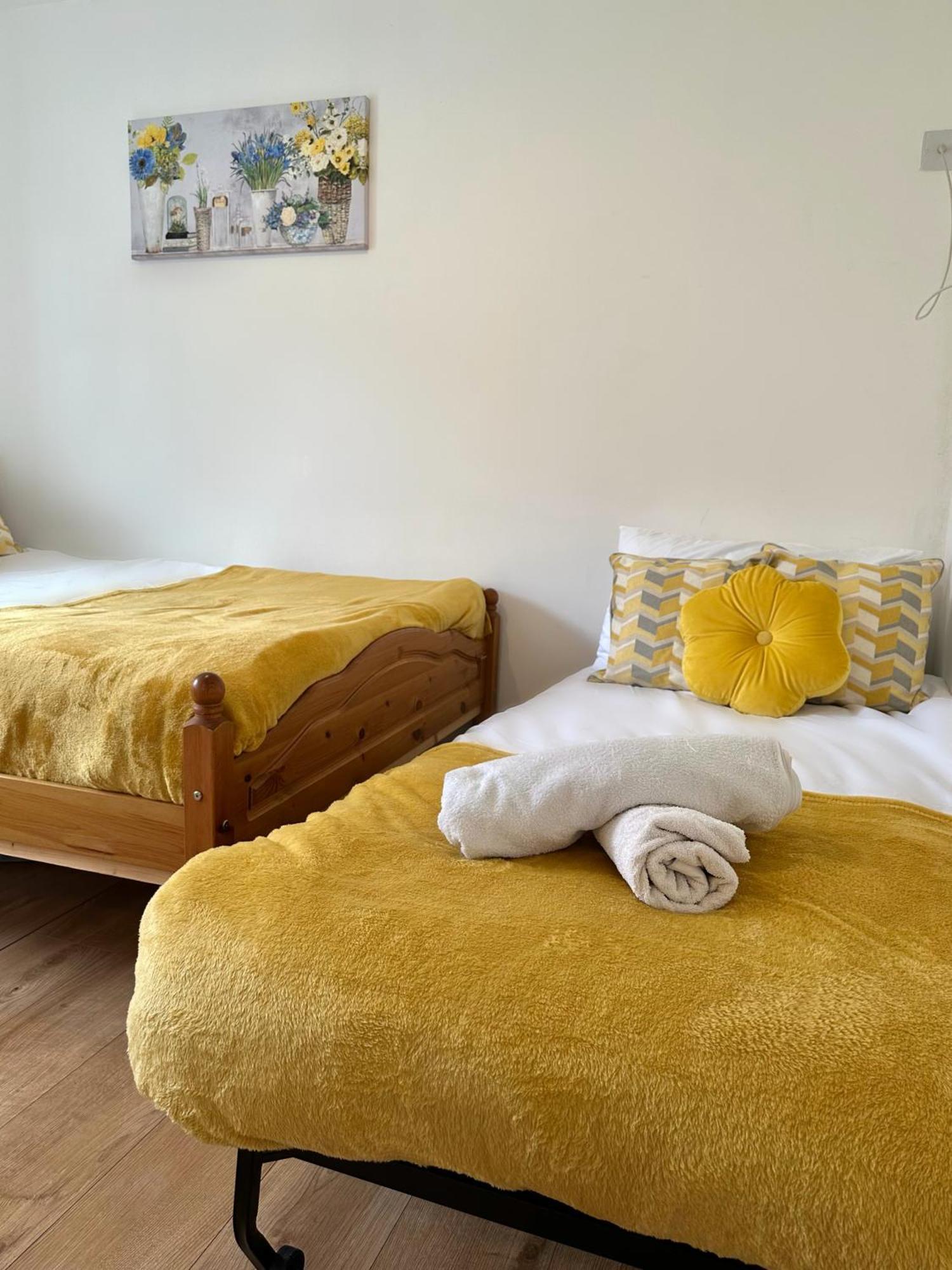 Homestay Langdale House 5 Bedroom 7 Beds 3 Bathrooms Derby