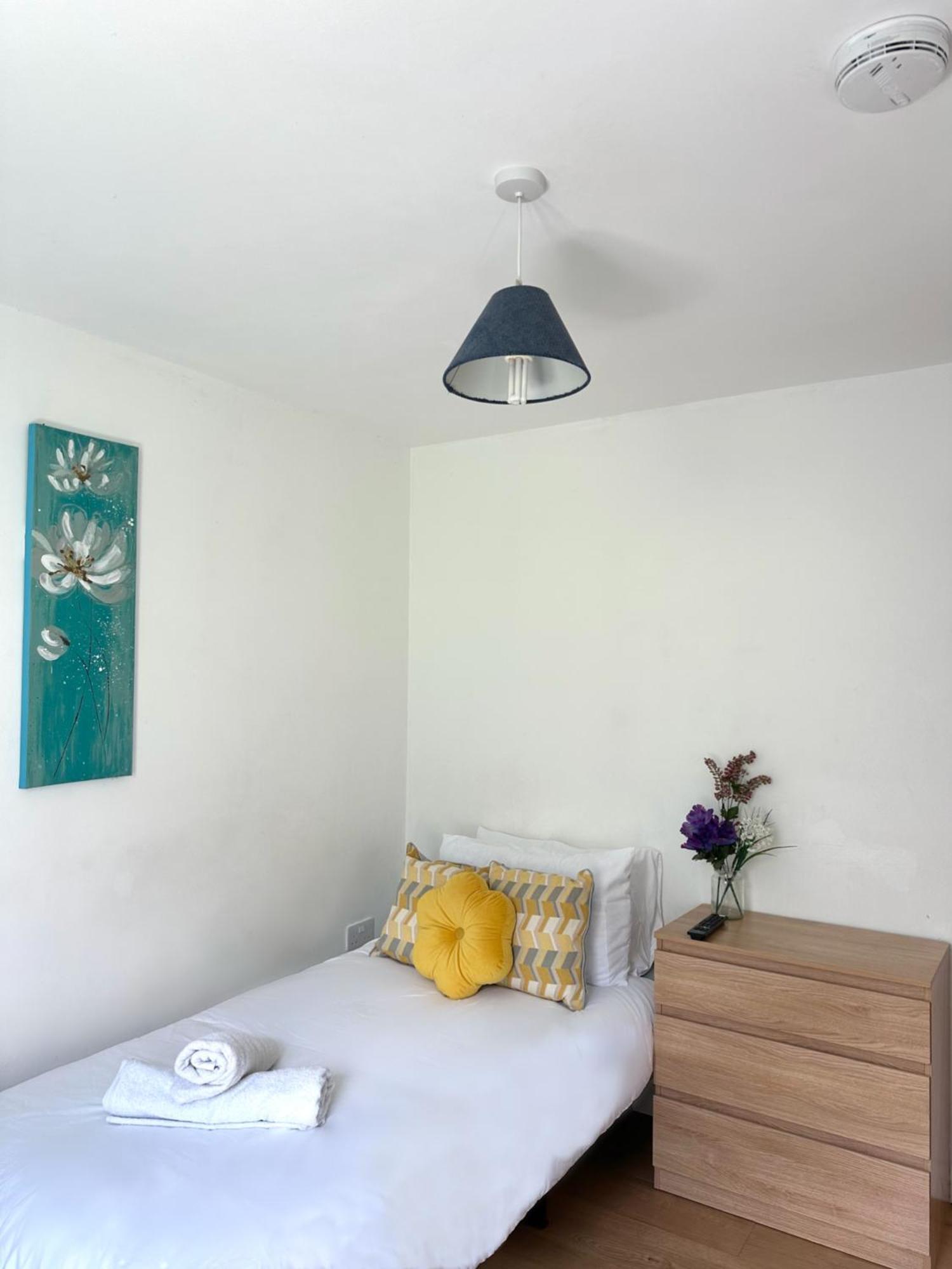 Langdale House 5 Bedroom 7 Beds 3 Bathrooms Derby