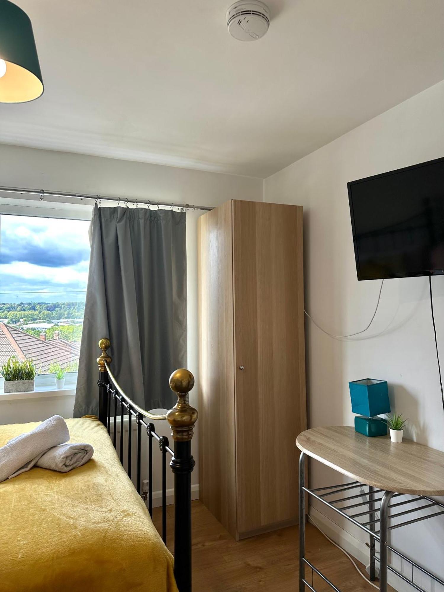Langdale House 5 Bedroom 7 Beds 3 Bathrooms * Derby